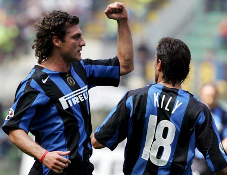 门将关键扑救震惊全场，堪称神扑（门将逆天一扑震撼全场，堪比神迹）