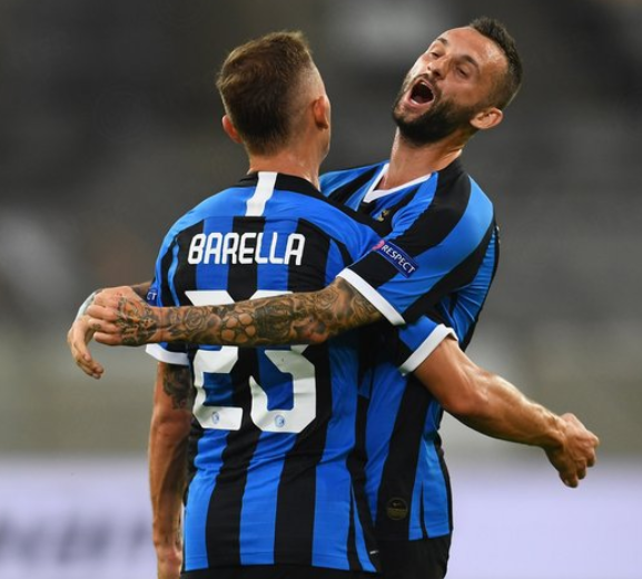 神勇扑点保住胜果，迈尼昂当选米兰vs罗马全场最佳（扑出点球守住胜利，迈尼昂获评米兰战罗马全场最佳）