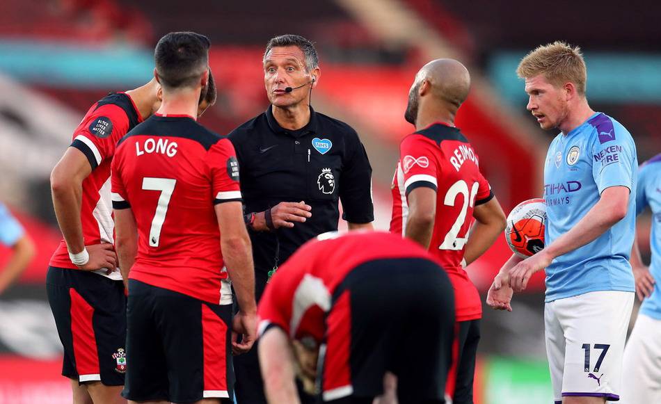 TA：利物浦球迷拒为种族歧视认罪，涉嫌英超首轮骂塞梅尼奥（TA：被指英超首轮对塞梅尼奥实施种族辱骂，利物浦球迷拒绝认罪）