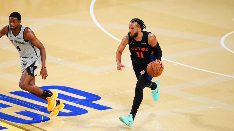 纯粹的热爱，孔德在贝宁和当地的孩子们一起赤脚踢球（热爱至纯：孔德在贝宁与当地孩子光脚踢球）