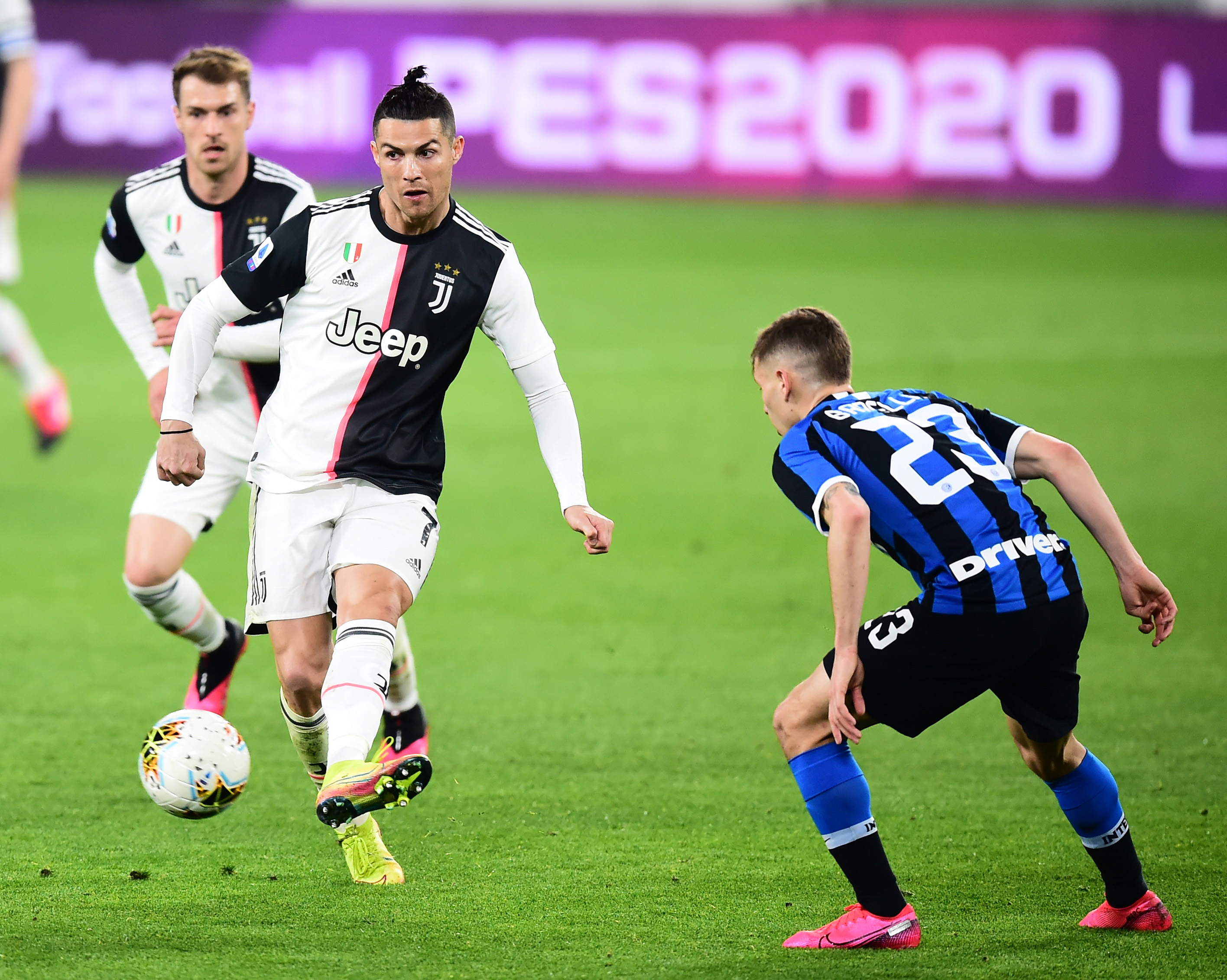 诺坎普国王，巴萨对阵毕包第10分钟时主场观众高喊“梅西”（巴萨战毕尔巴鄂第10分钟，诺坎普全场高呼梅西）