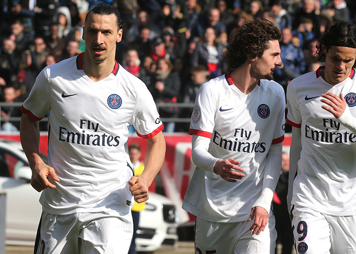 中超赛程更新：关注榜首积分变化,（中超赛程最新：聚焦榜首积分起伏）