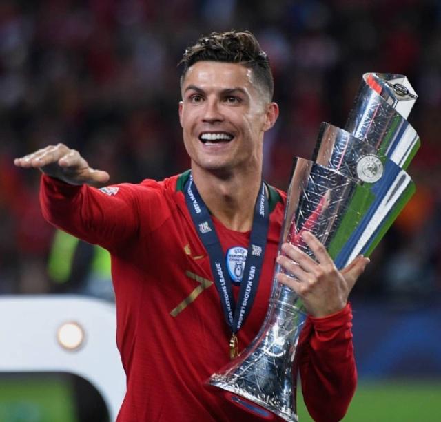 记录报：本菲卡冬窗不放普雷斯蒂亚尼和施耶尔德鲁普，除非签新援（《记录报》：若无新援入队，本菲卡冬窗将留住普雷斯蒂亚尼与施耶尔德鲁普）