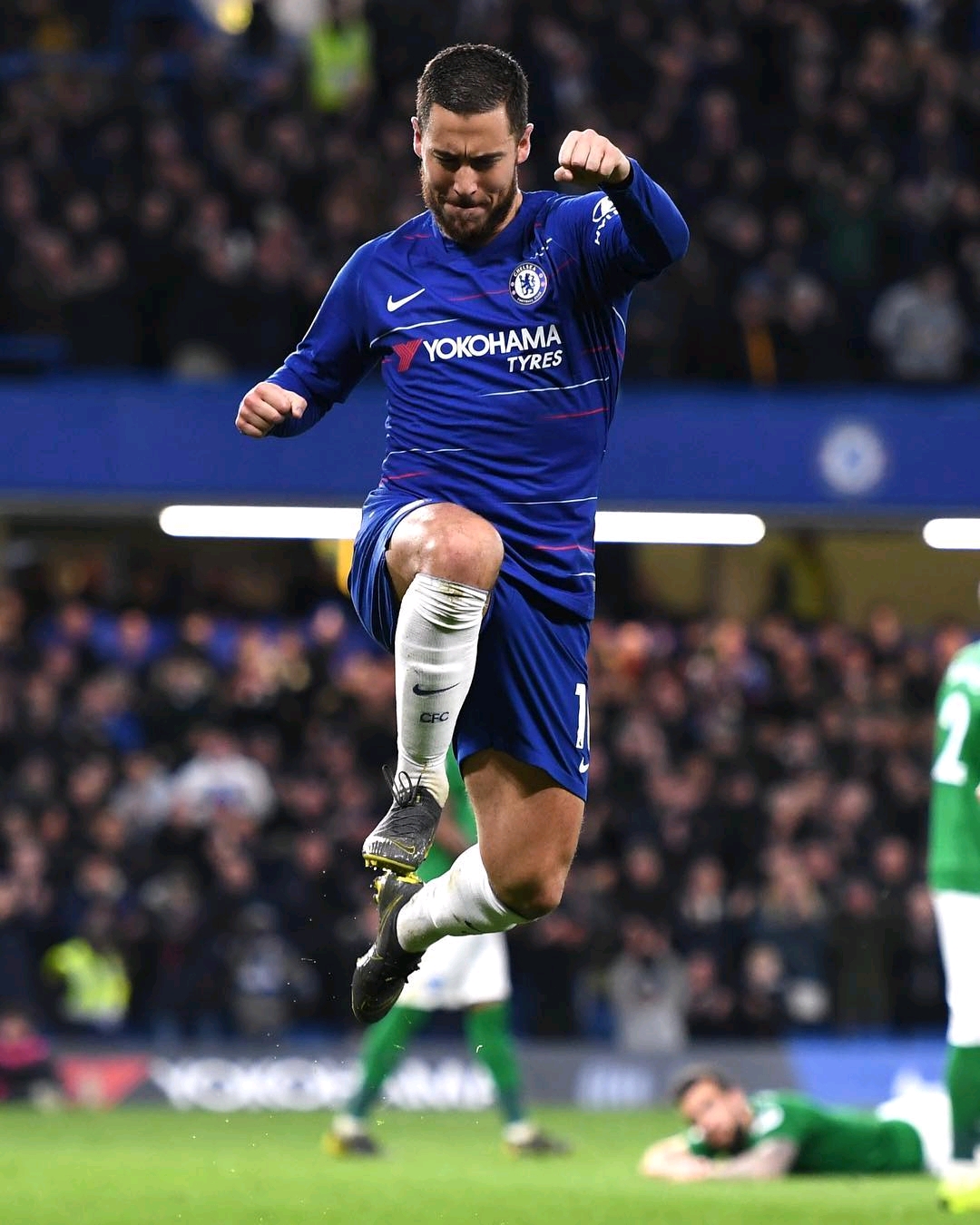 德转列世界足坛门将身价榜：舍瓦利耶4000万欧居首（德转公布世界门将身价榜：舍瓦利耶以4000万欧登顶）