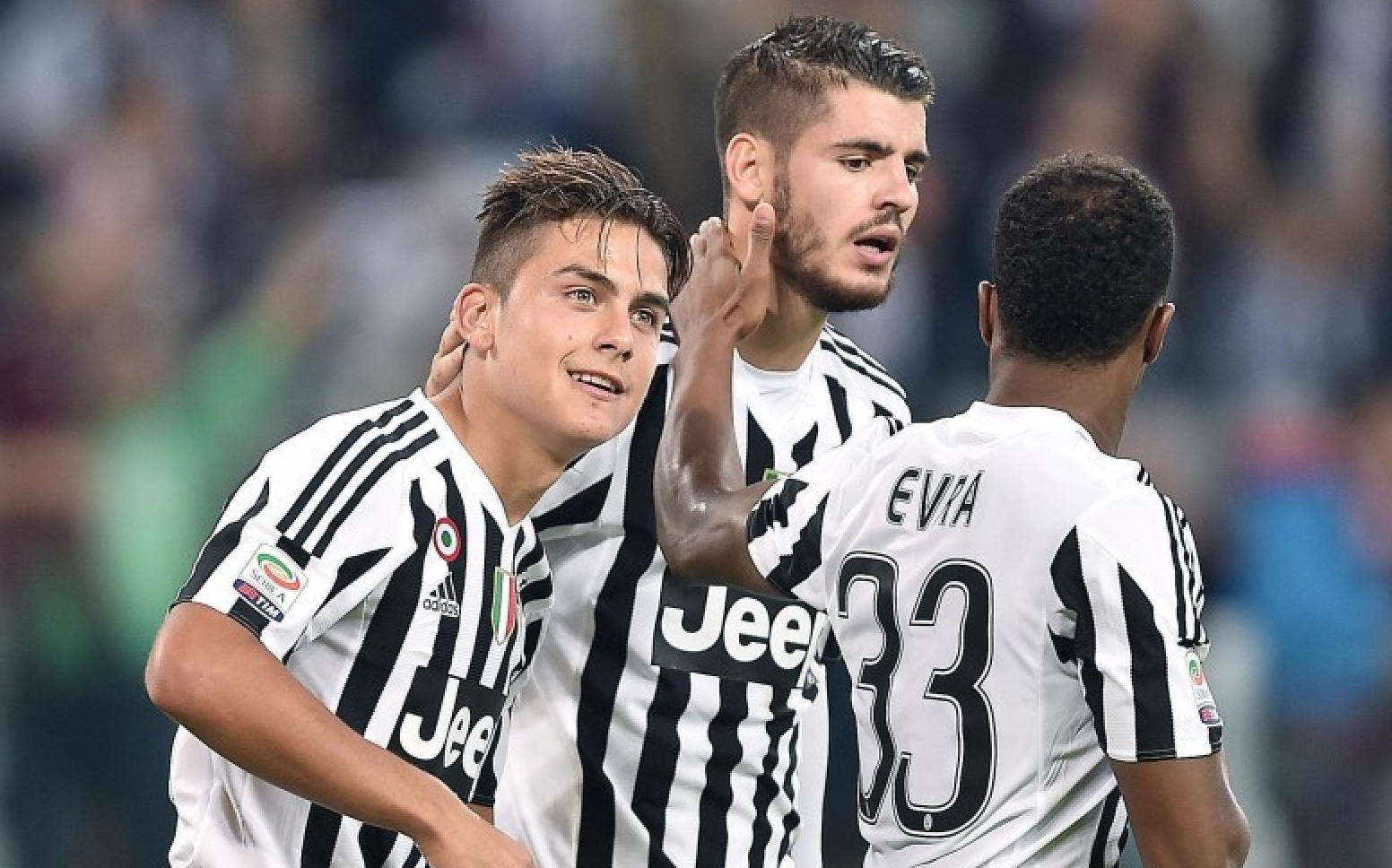 队报本周最佳海外球员阵：康沃首秀获成功，格列兹曼再度入选（《队报》评出本周海外最佳阵容：康沃首秀告捷，格列兹曼再次上榜）